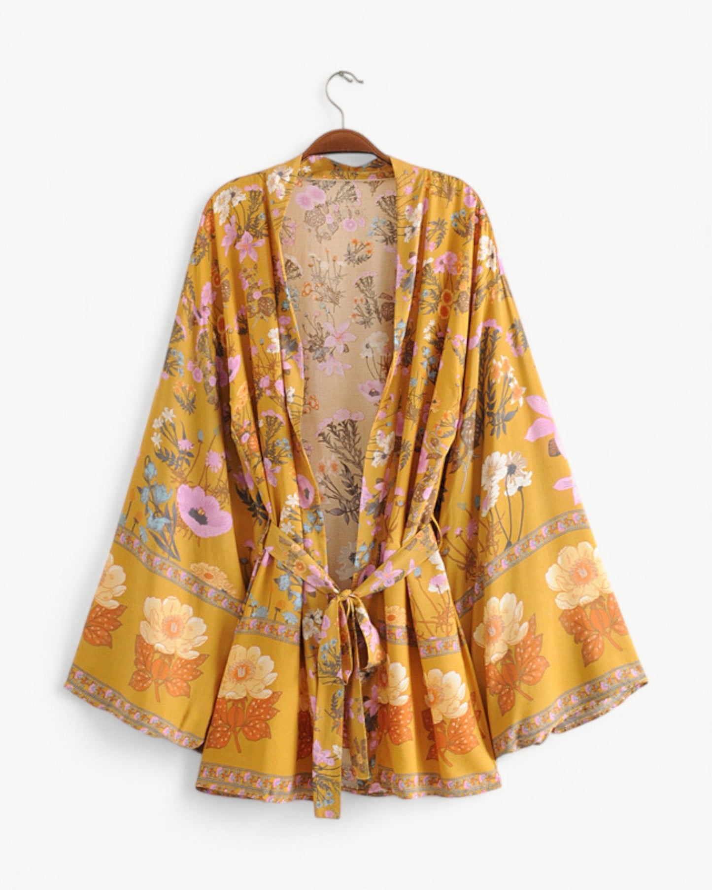 OCÉANE – Kort blommig kimono med midjeband